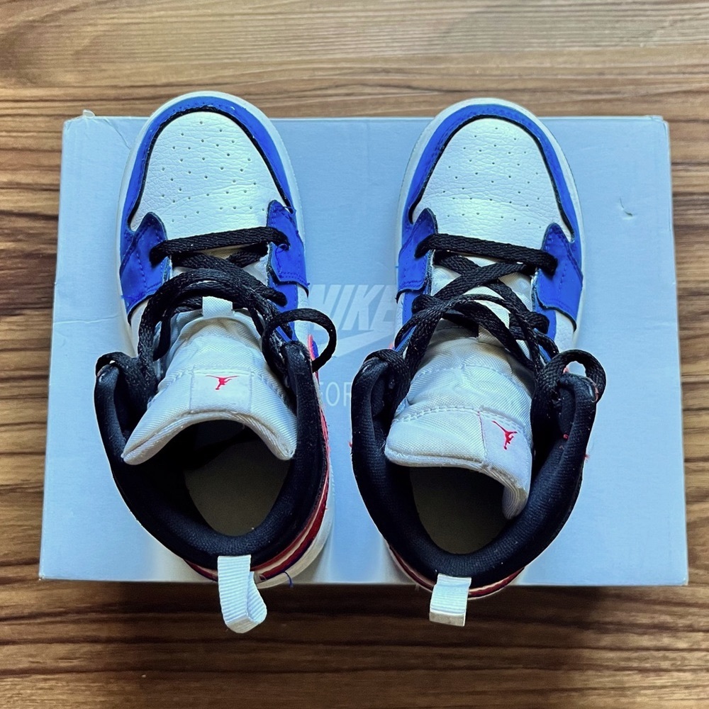 Air Jordan 1 Mid TD